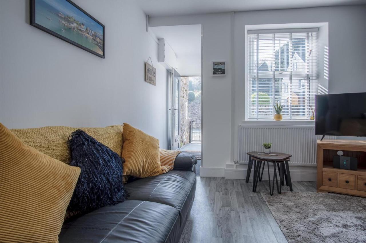 Hawtree Cottage - 2 Bedroom Cottage - Tenby Dış mekan fotoğraf
