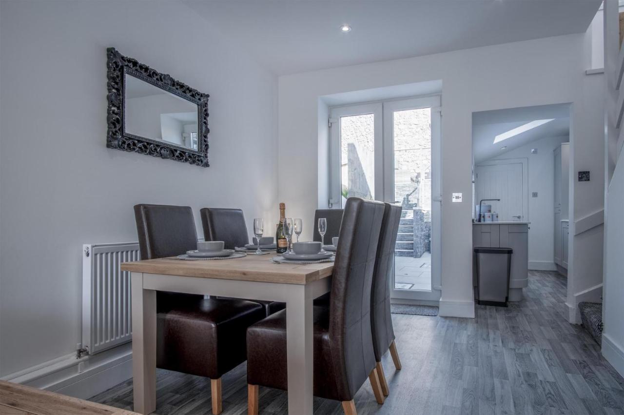 Hawtree Cottage - 2 Bedroom Cottage - Tenby Dış mekan fotoğraf