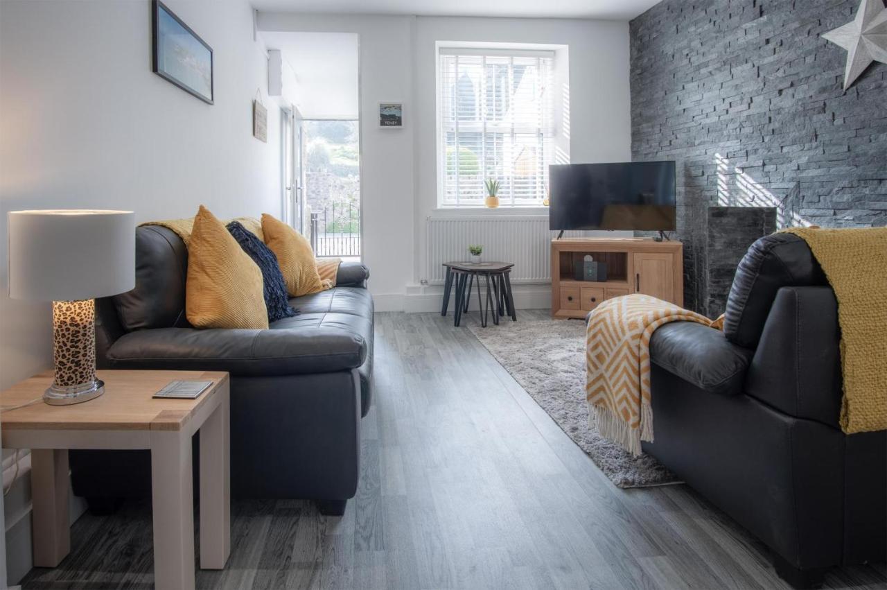Hawtree Cottage - 2 Bedroom Cottage - Tenby Dış mekan fotoğraf